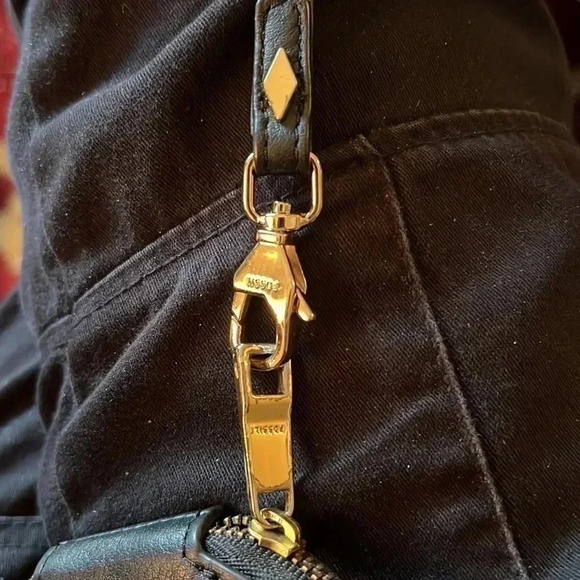 Fossil Unisex Black Leather Round Coin Money Pouch Wristlet - Picture 11 of 11